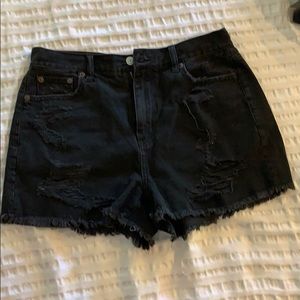 Black Mom Short size 4 American Eagle